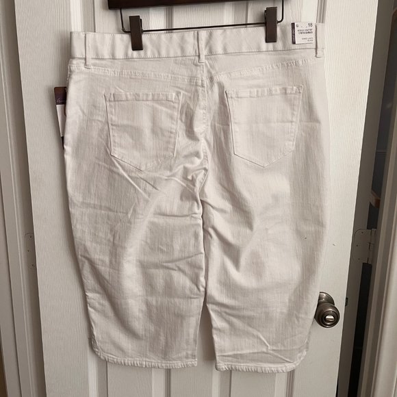 Gloria Vanderbilt White Stretch Skimmer Capri Pants 18 - Picture 2 of 13